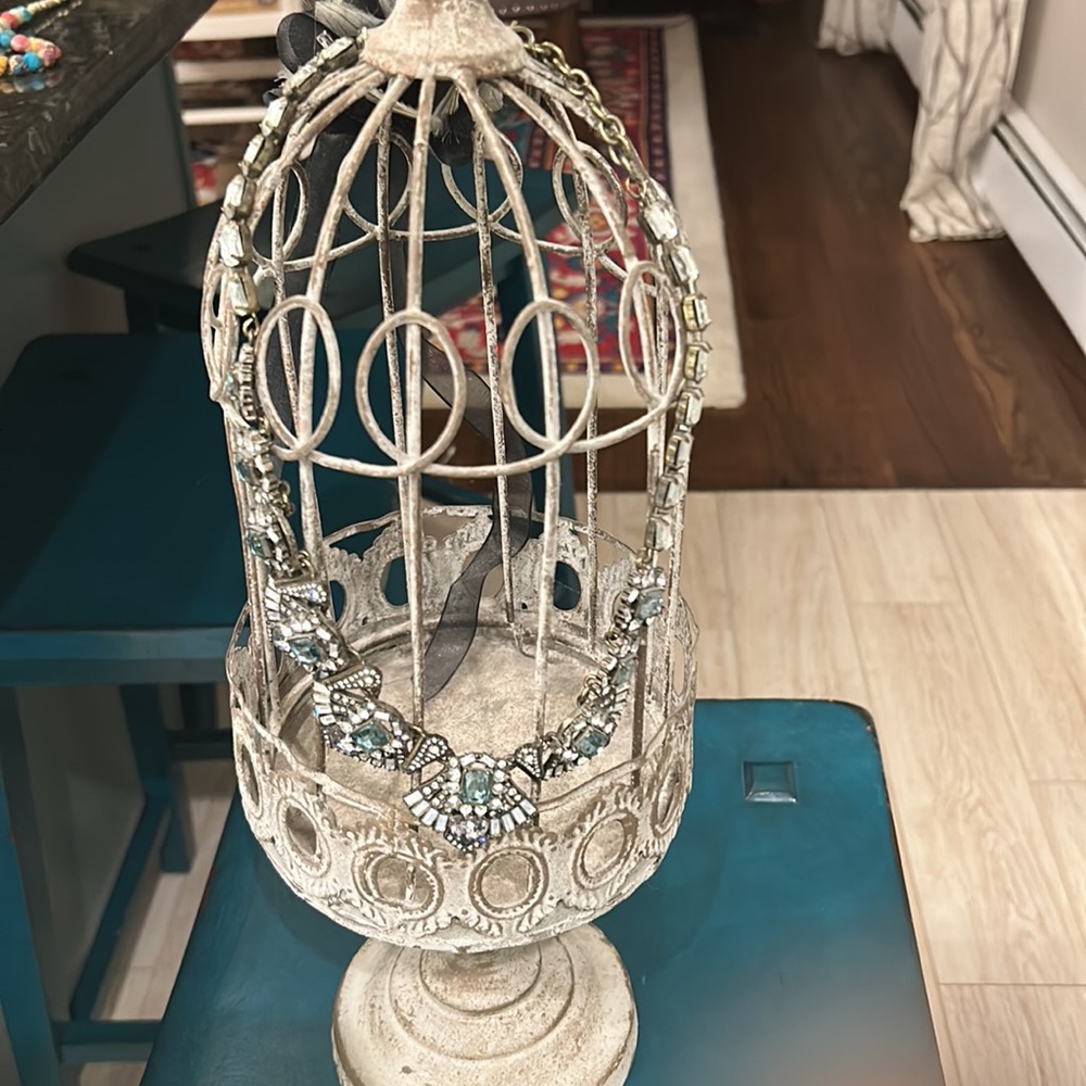 Emerald And Silver Statement Necklace - image 2